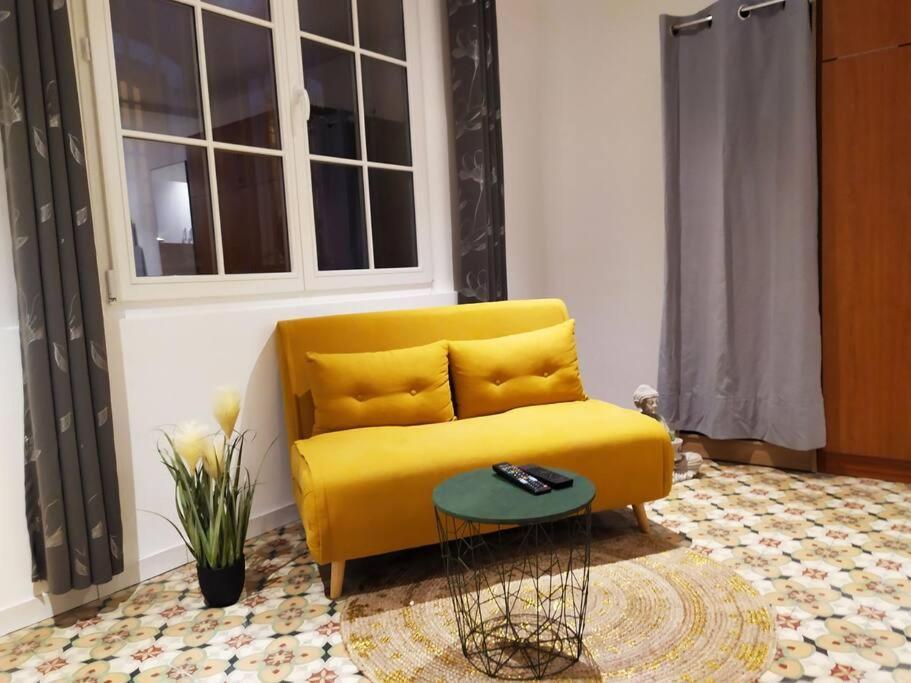 Charmant Studio Au Coeur De Каси Екстериор снимка